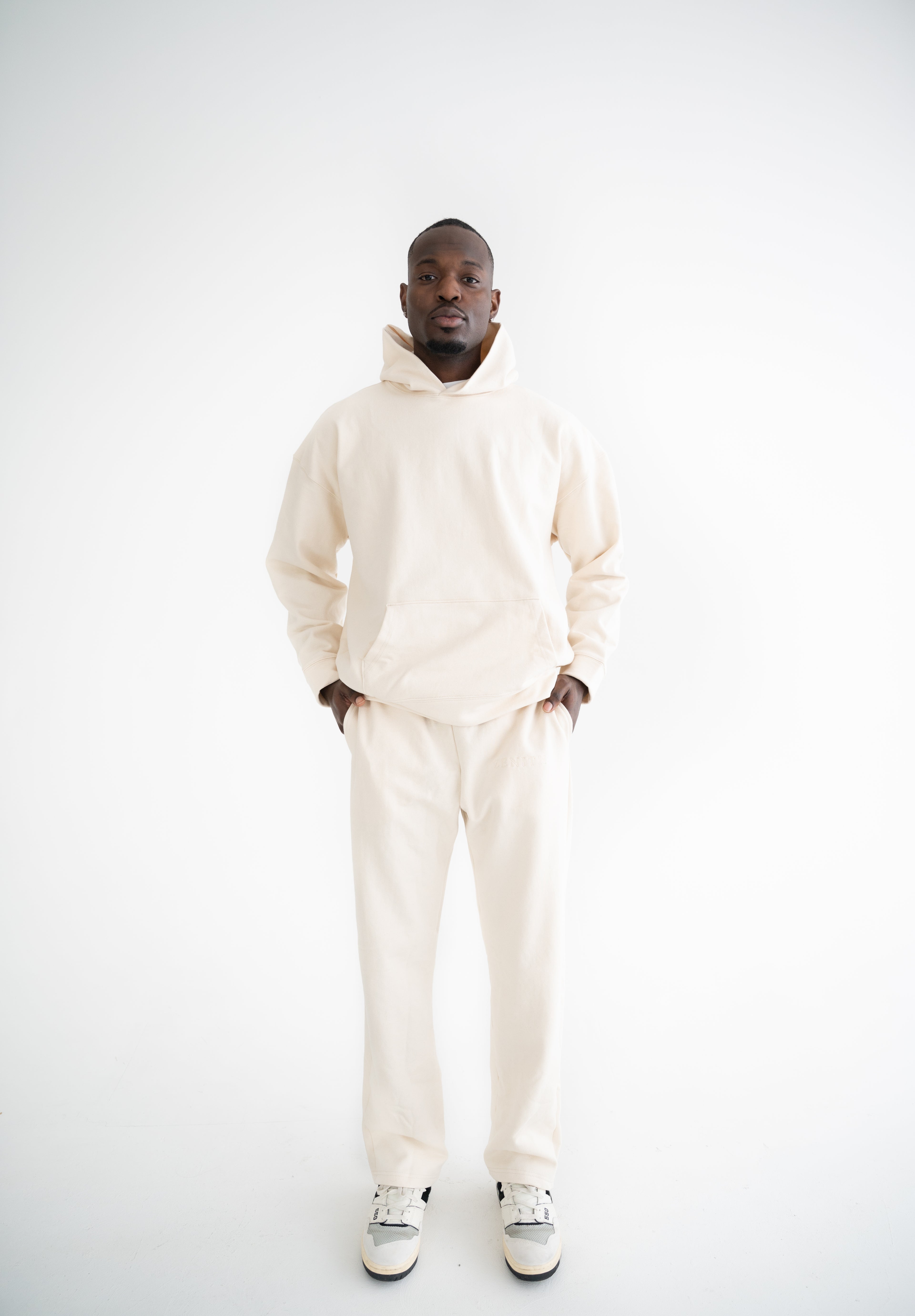 Heavyweight Essential Hoodie - Lot 01