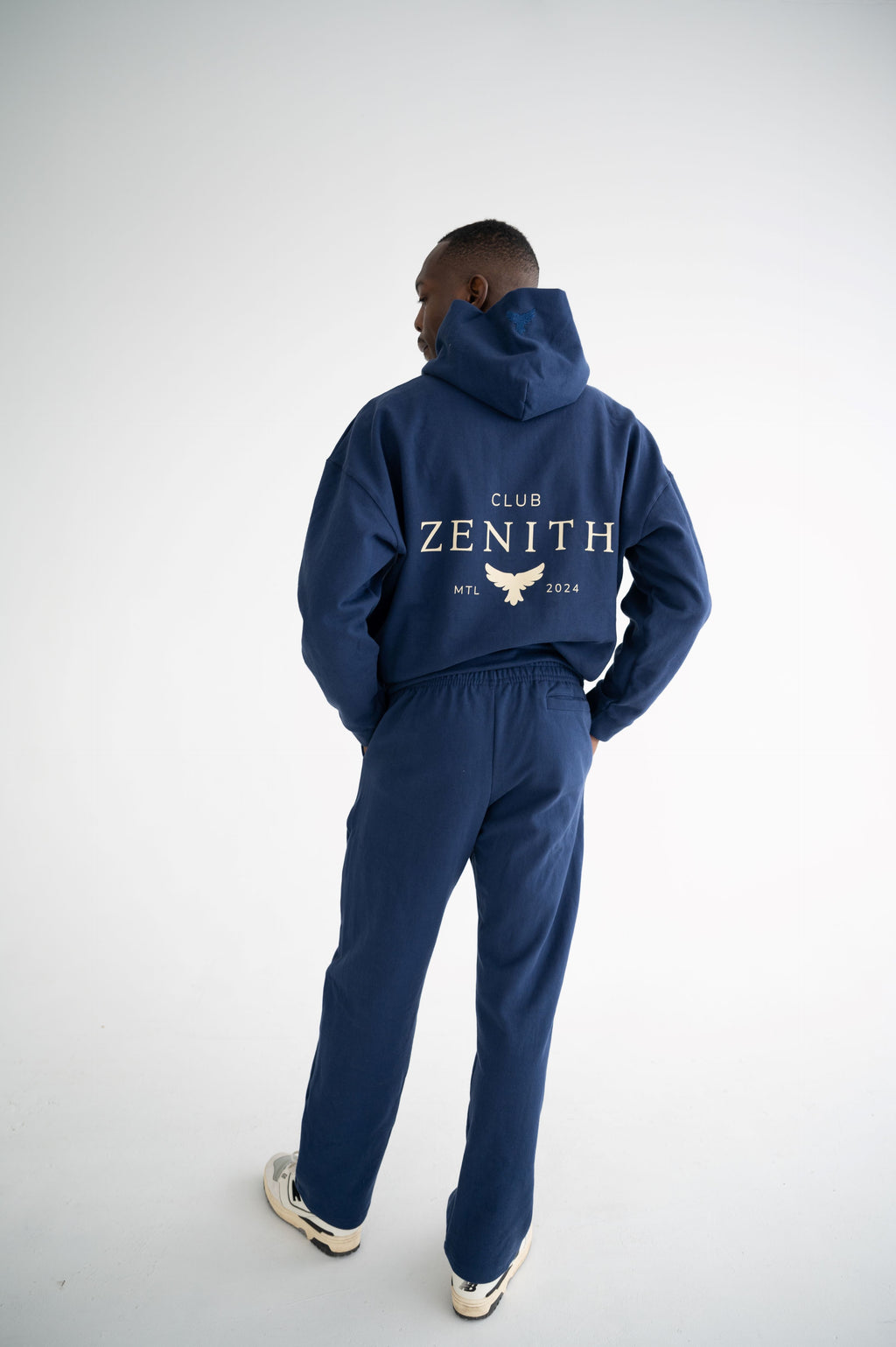 Heavyweight Essential Hoodie - Lot 01